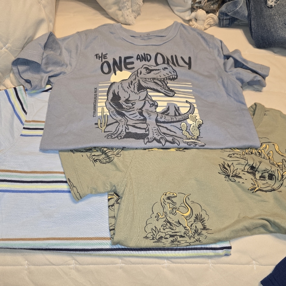 🎄365 KIDS SHORT SLEEVE DINO THEME & STRIP PRINT GRAPHIC TSHIRT